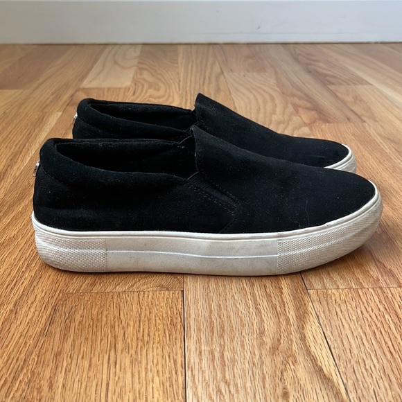 Classic Slip-on Sneaker Black Suede - Picture 5 of 7